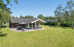 Stunning Home In Væggerløse With Sauna